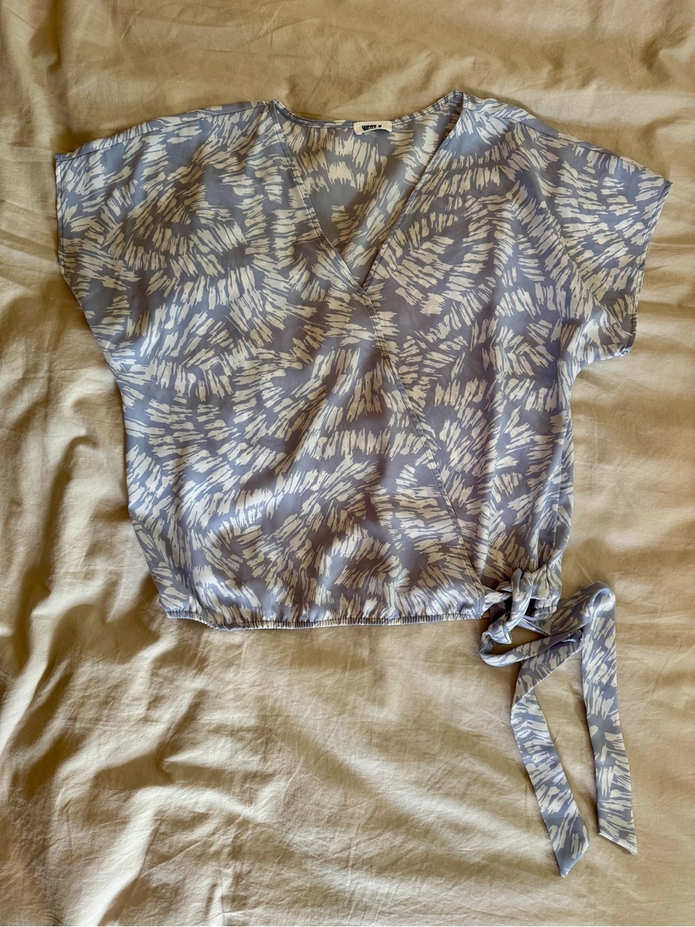 West K Printed Woven S/S
Surplice Top in Peri Print - Side Tie